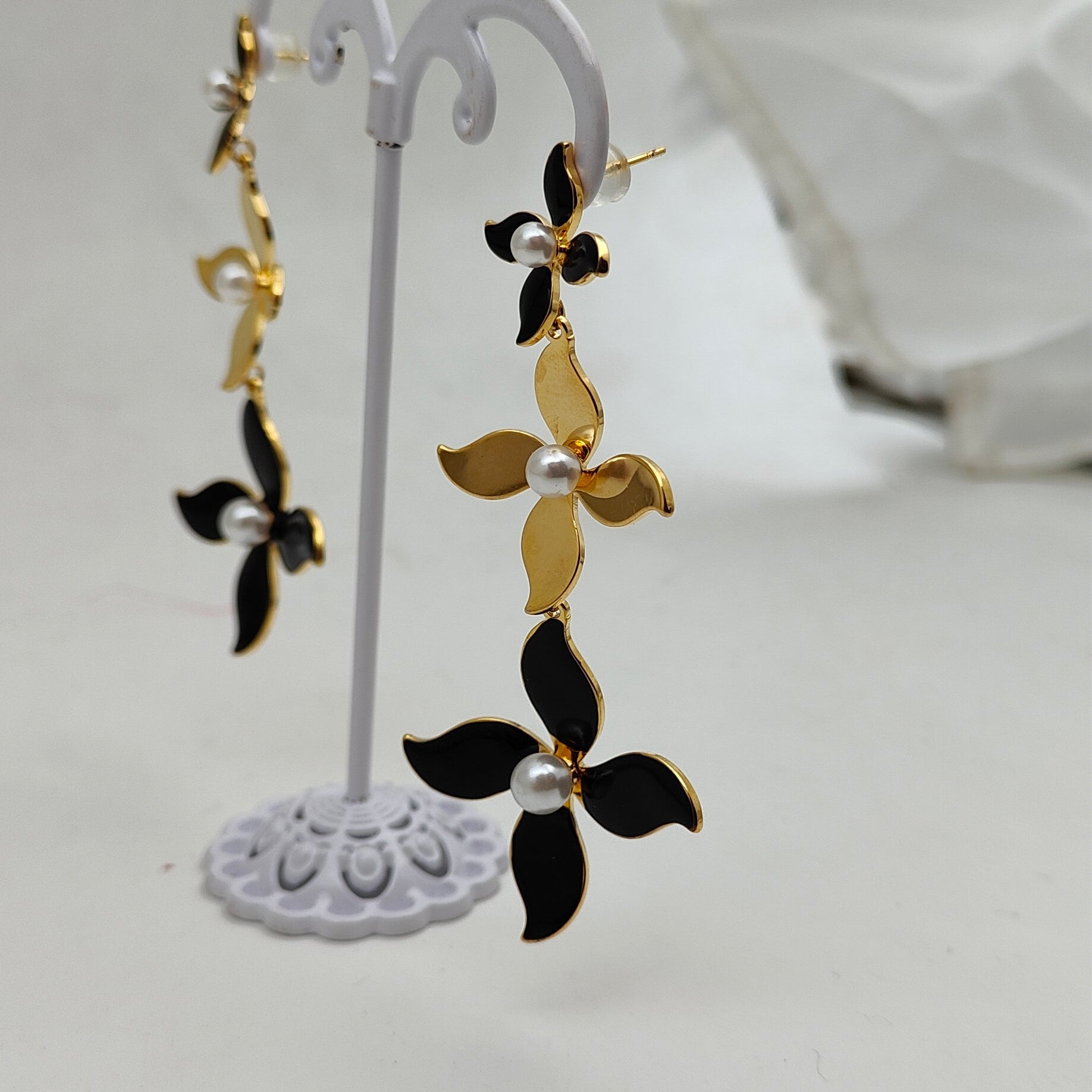 flower dangler Earring
