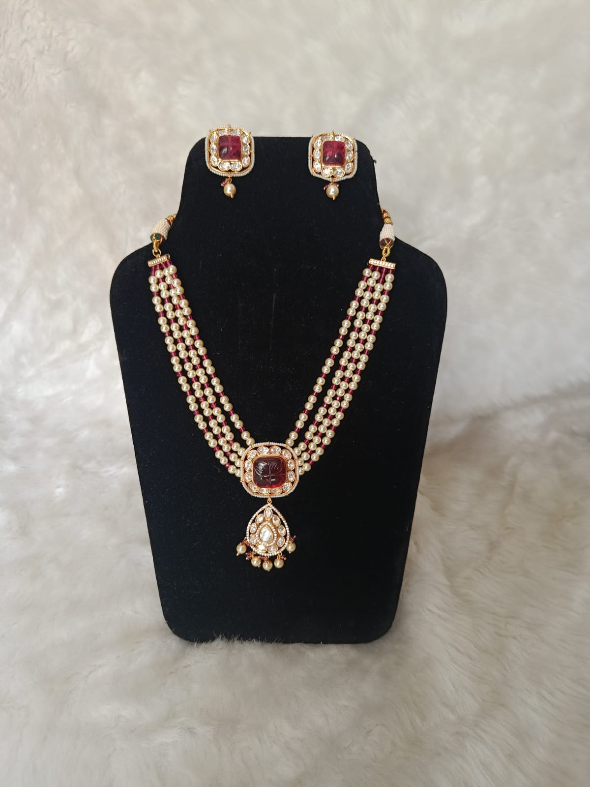 Pearl Ruby Set